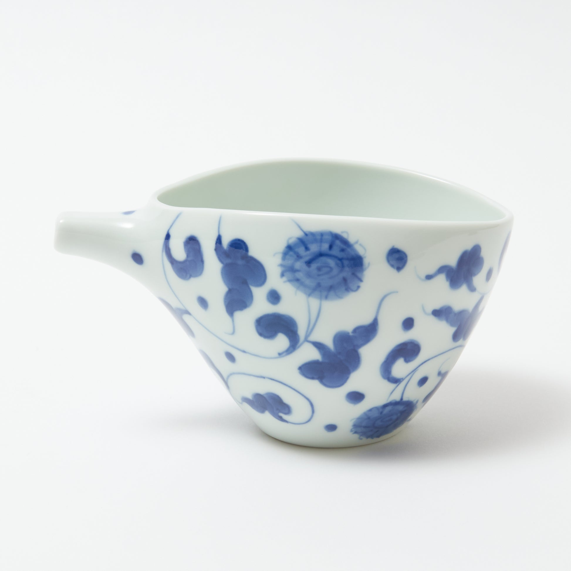 Katakuchi Pourer/ Chrysanthemum