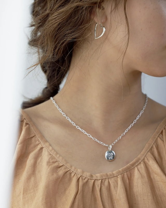 LOVE necklace(yoaa)