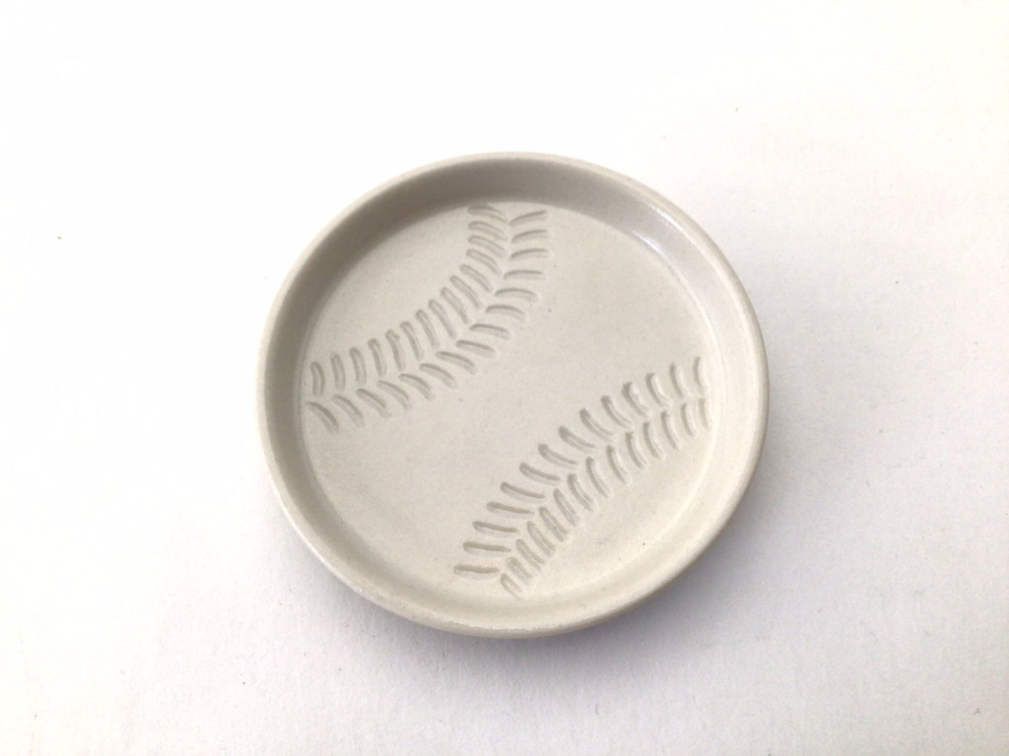 Baseball design small plate made in Hasami