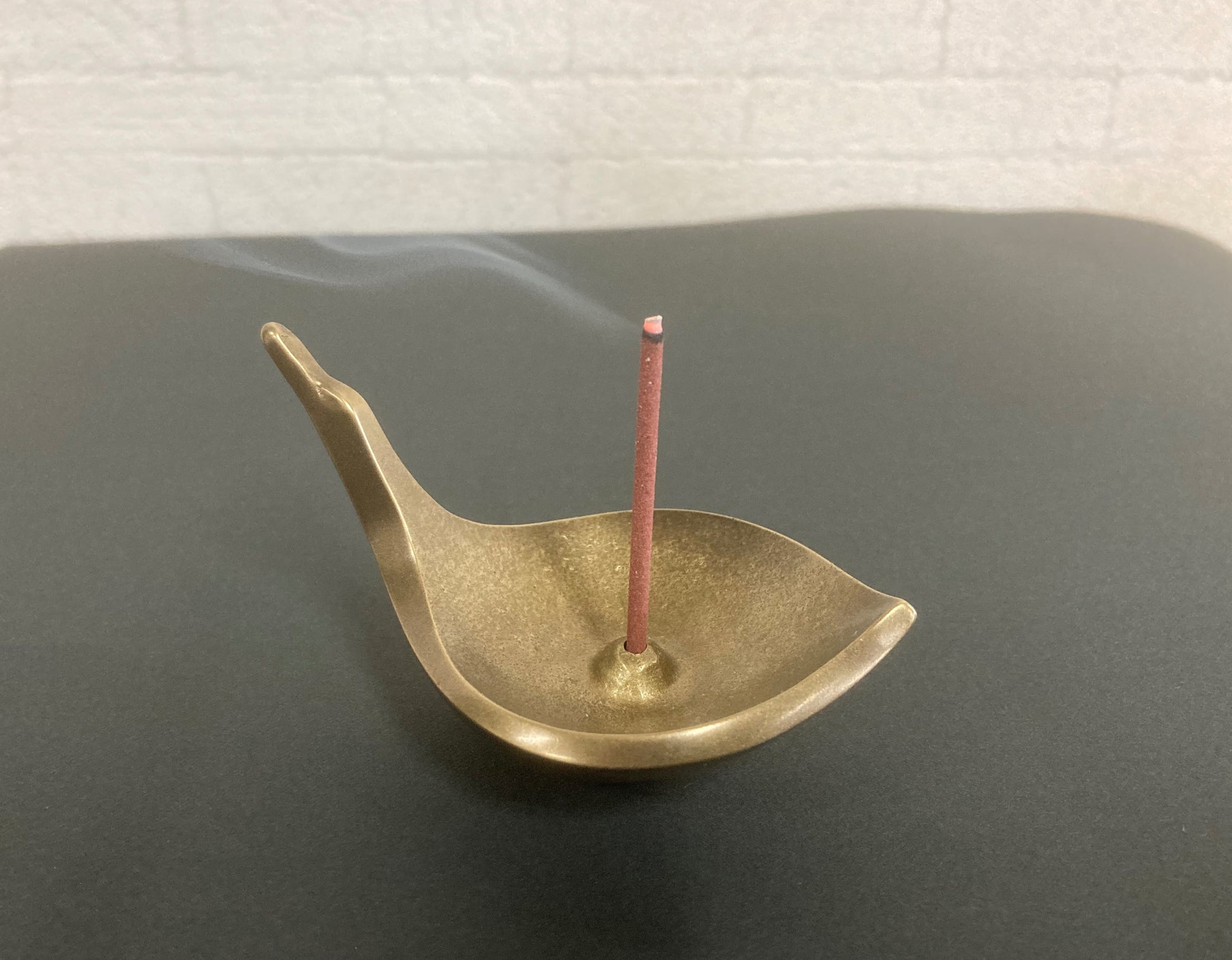 Incense stand swan/ 2 Colors