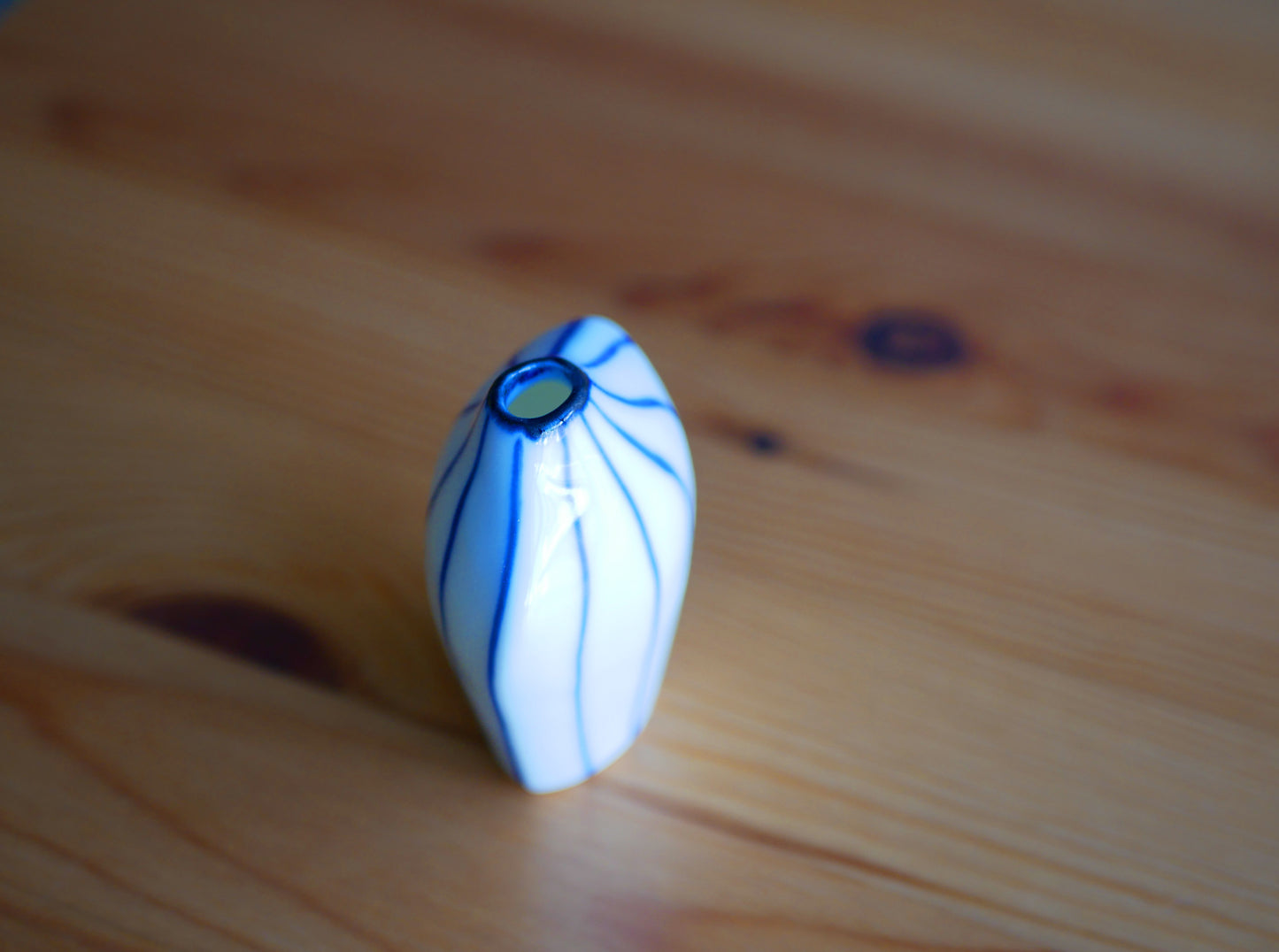 Tiny Sometsuke vase type C