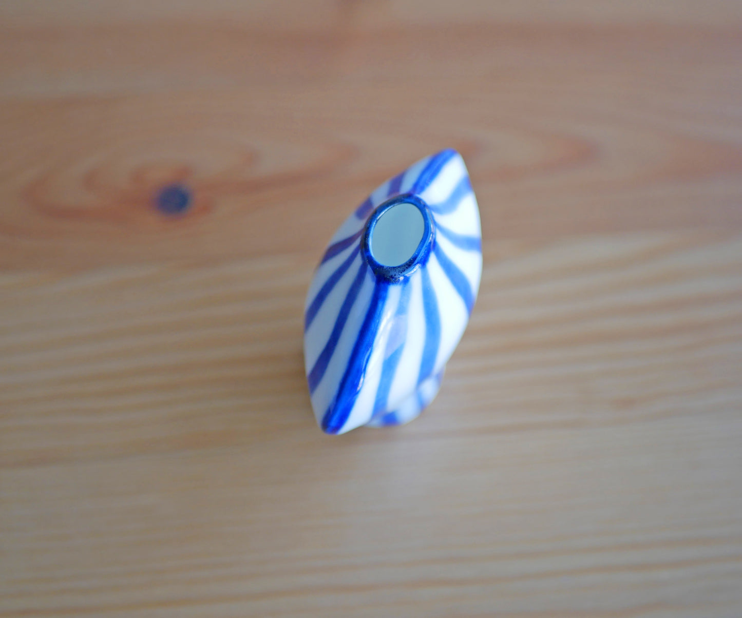 Tiny Sometsuke vase type B