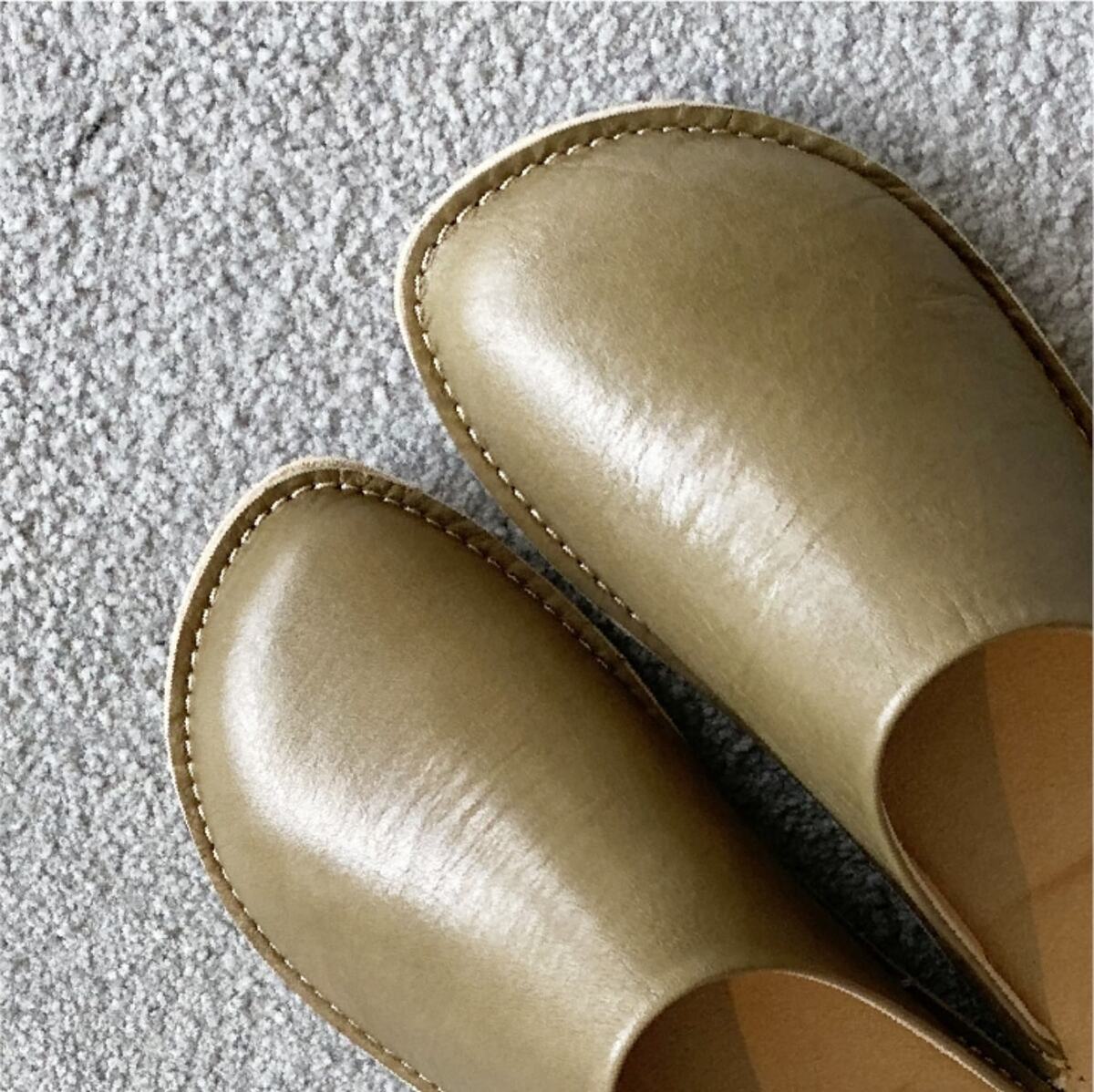 Gloss Leather room shoes / OLIVE / YRJ 003